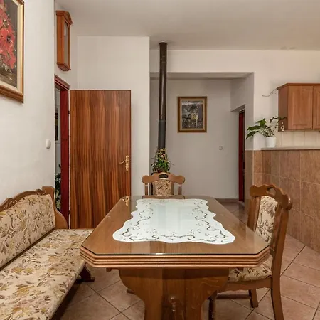 Apartman Three-bedroom In *