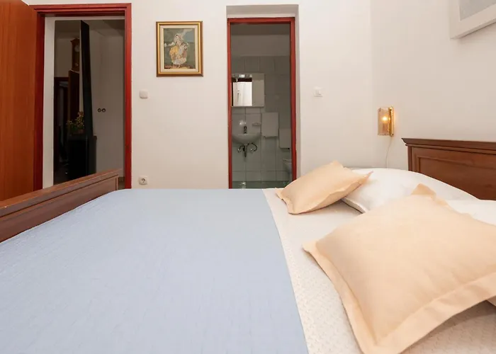 Three-bedroom In * Makarska