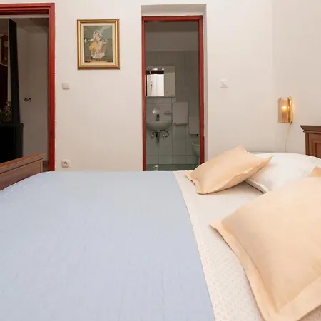 Three-bedroom In * Makarska